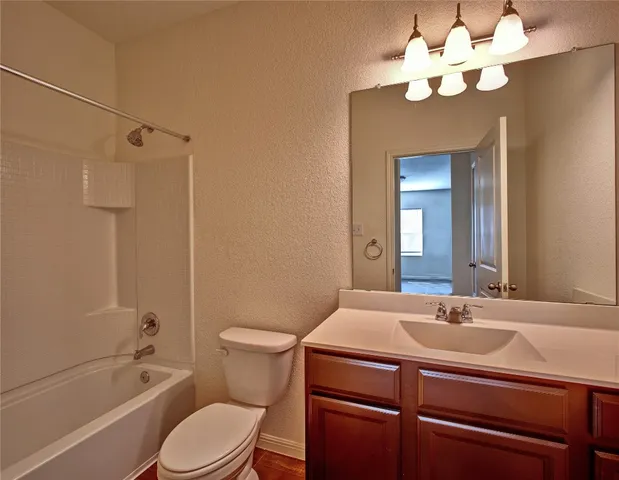 $214,999 | 125 Woodpecker Run, Jarrell, TX 76537