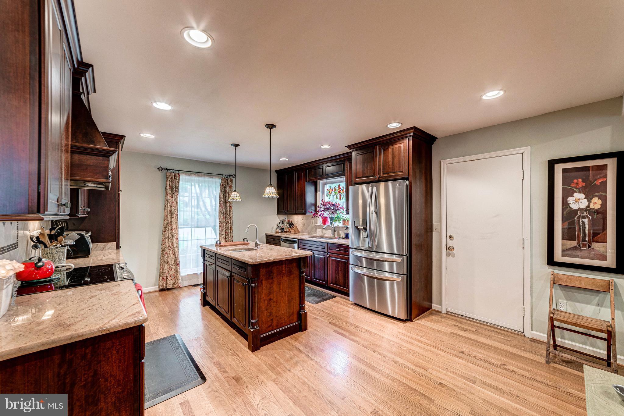 5114 Pheasant Ridge Road Fairfax, VA 22030 - Photo 25 of 65 Gallery Image 25