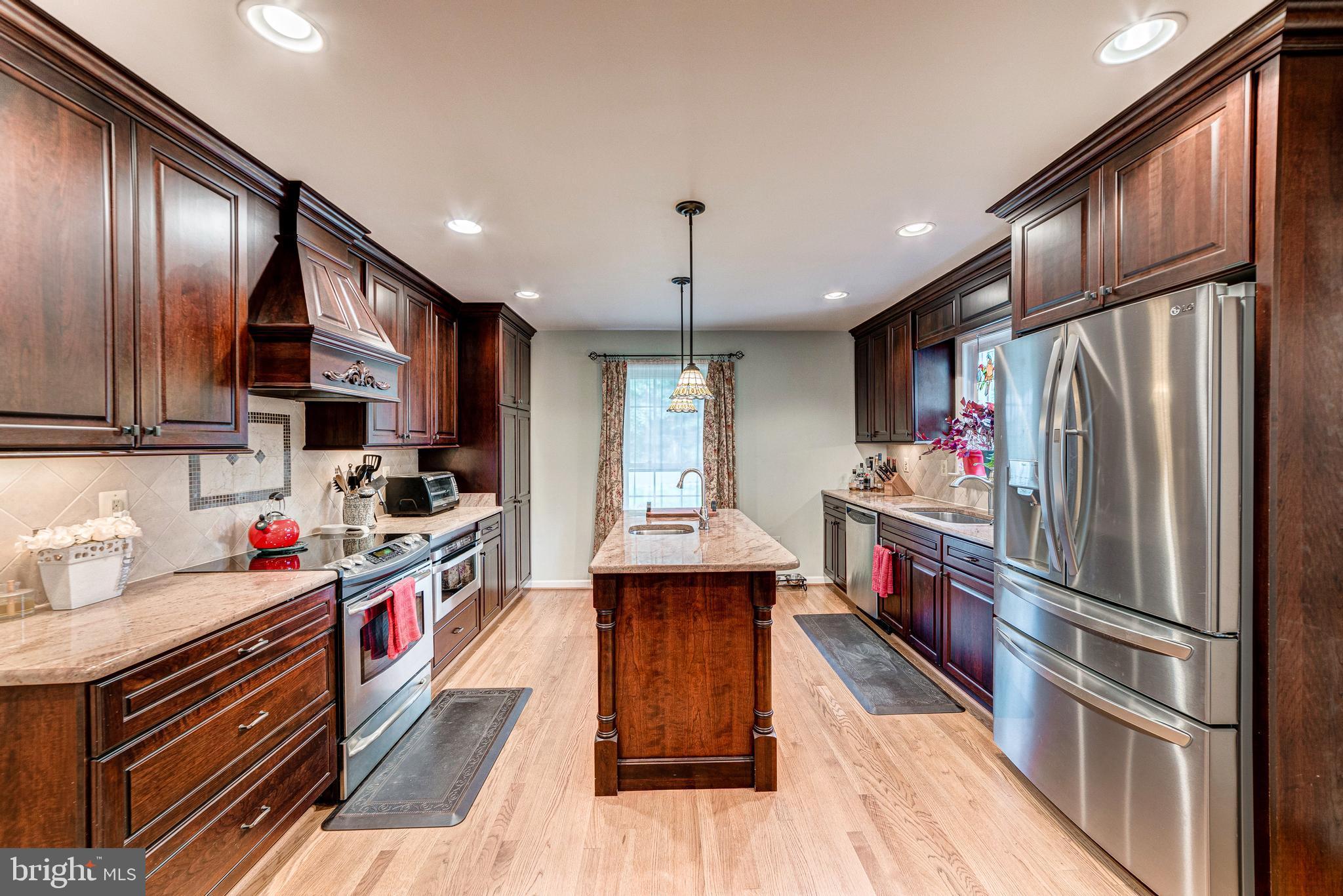 5114 Pheasant Ridge Road Fairfax, VA 22030 - Photo 27 of 65 Gallery Image 27