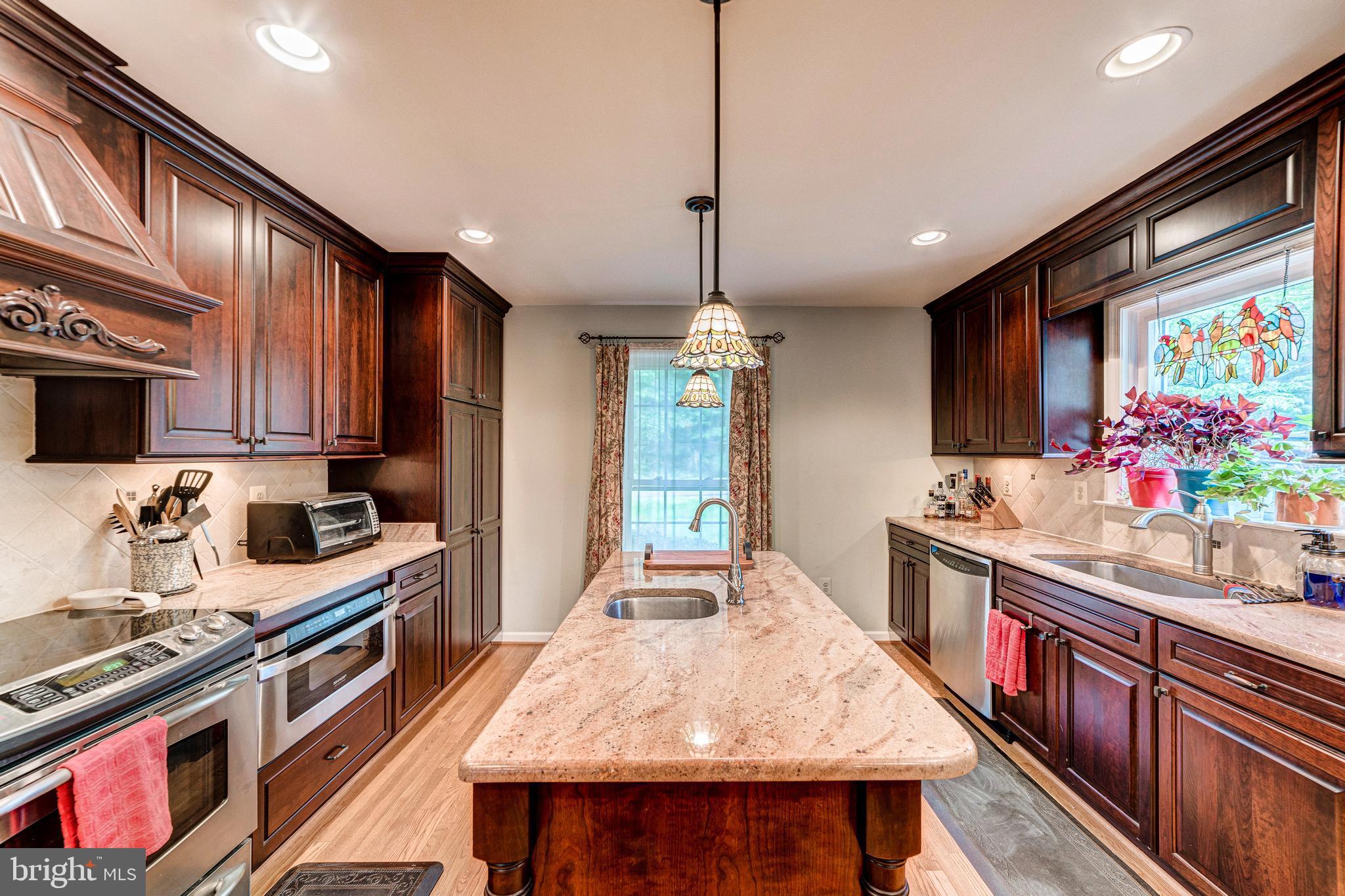 5114 Pheasant Ridge Road Fairfax, VA 22030 - Photo 30 of 65 Gallery Image 30
