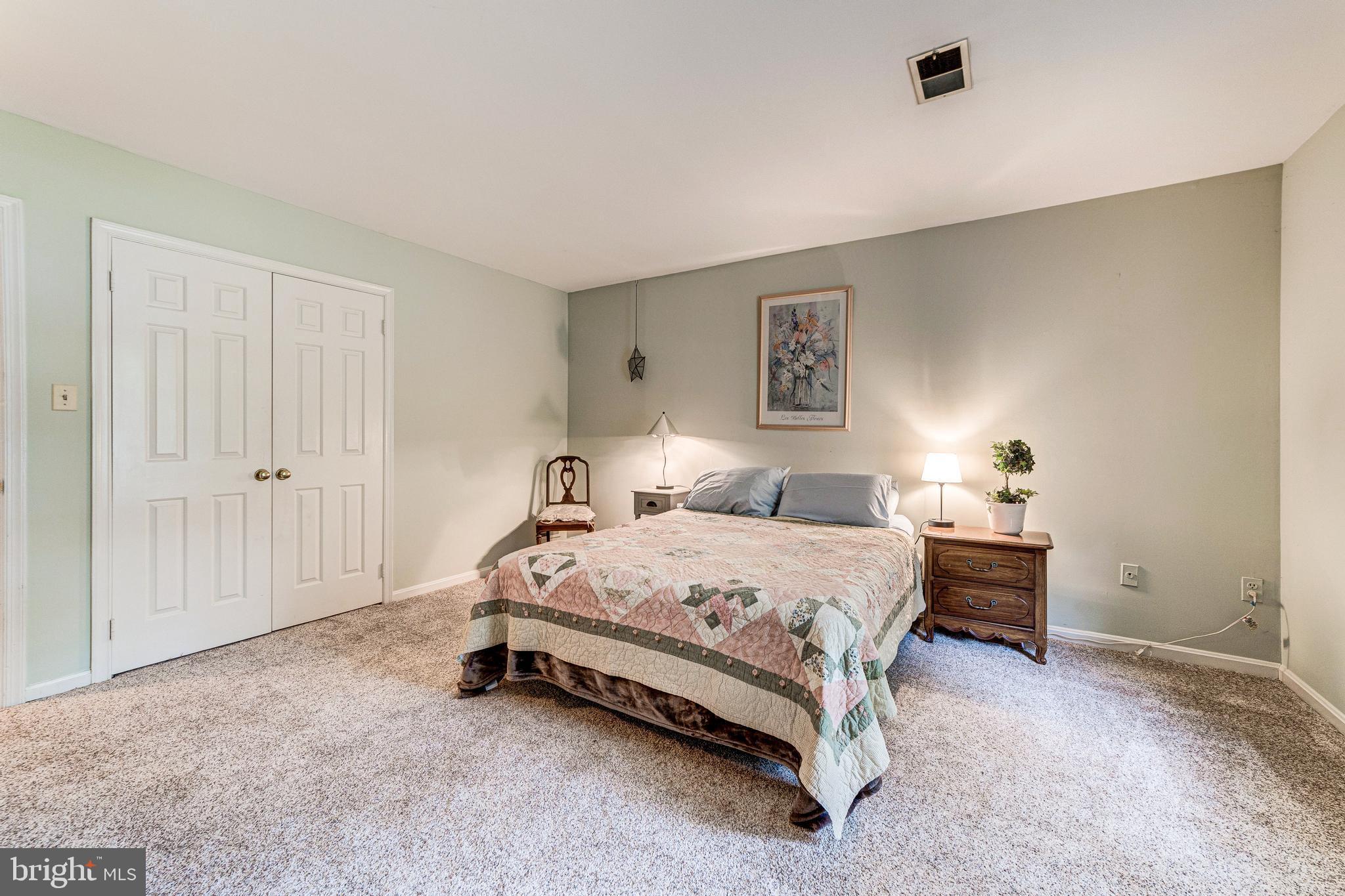 5114 Pheasant Ridge Road Fairfax, VA 22030 - Photo 41 of 65 Gallery Image 41