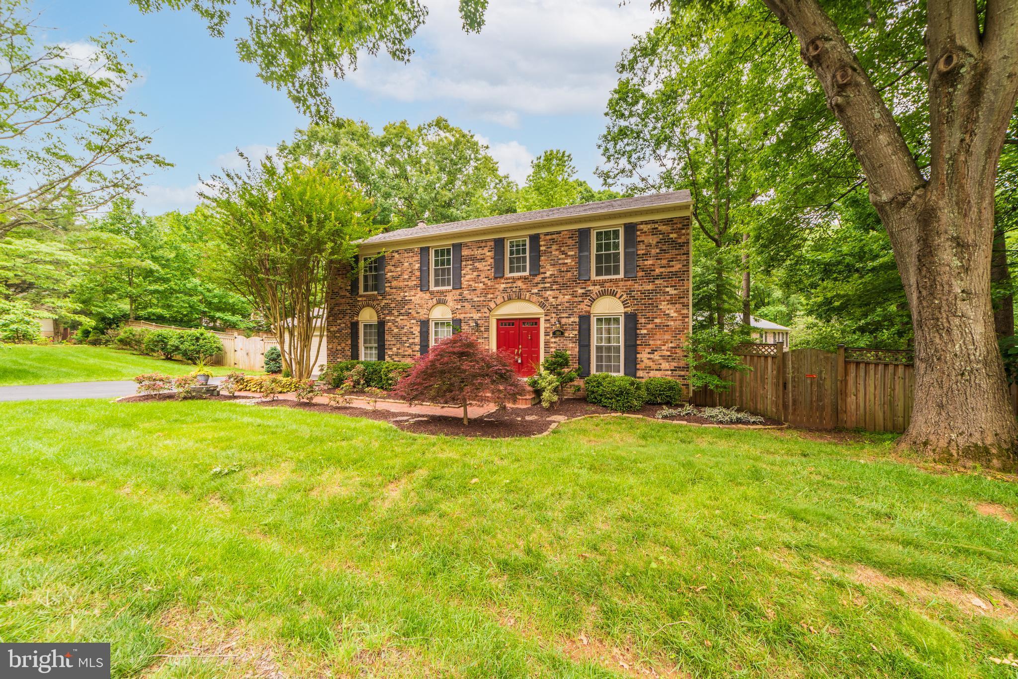 5114 Pheasant Ridge Road Fairfax, VA 22030 - Photo 8 of 65 Gallery Image 8