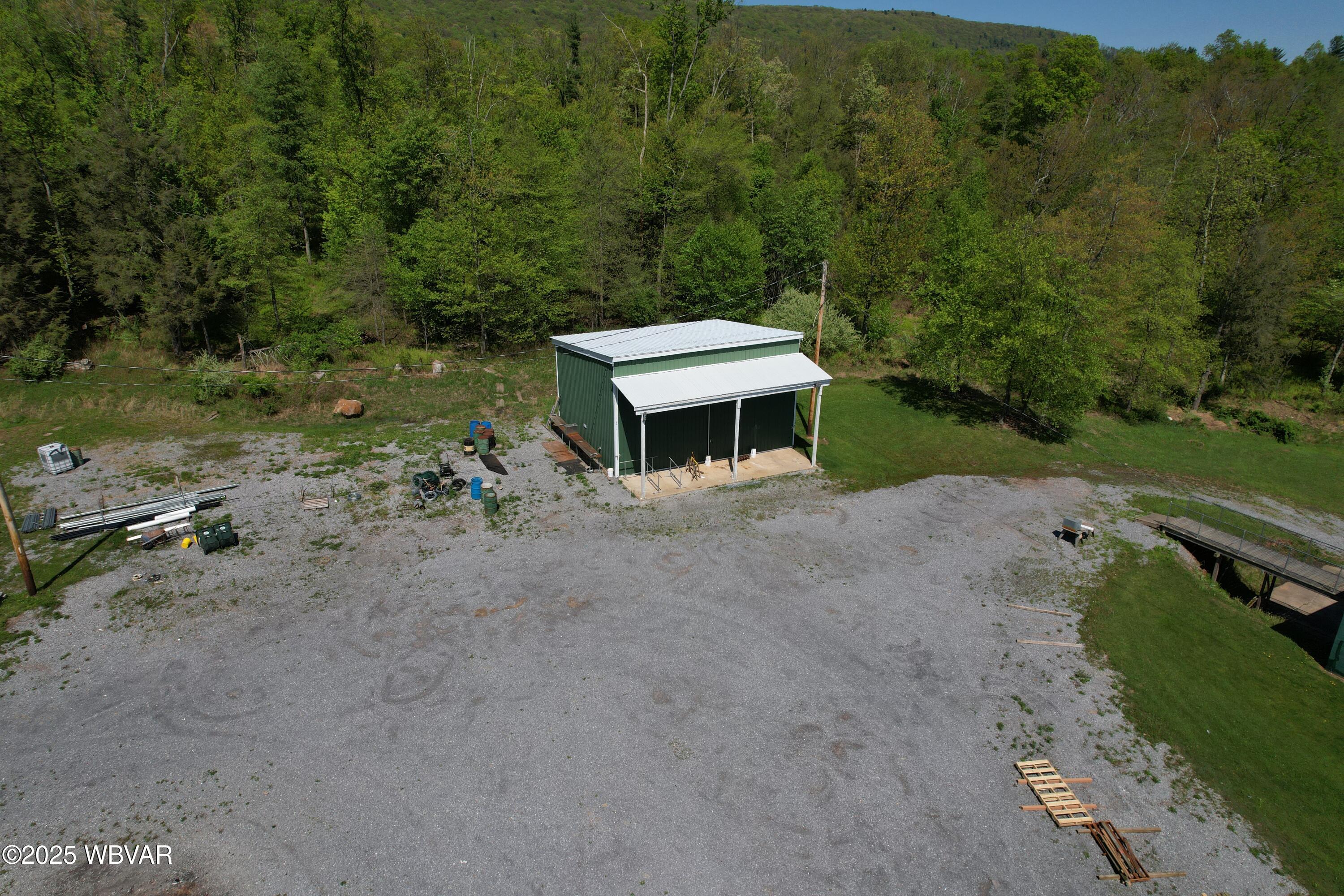 2437 Mountain Road Montoursville, PA 17754 - Photo 9 of 24 Garage