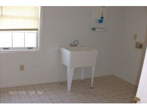 1690 Allison Road Piney Flats, TN 37686 - Photo 8 of 12 Photo 8