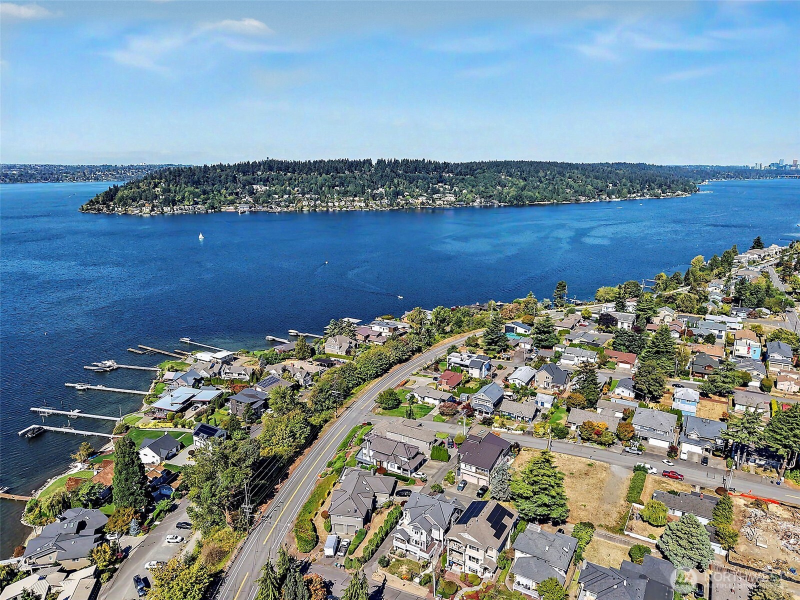 805 North 31st Street Renton, WA 98056 - Photo 1 of 39 Gallery Image 1