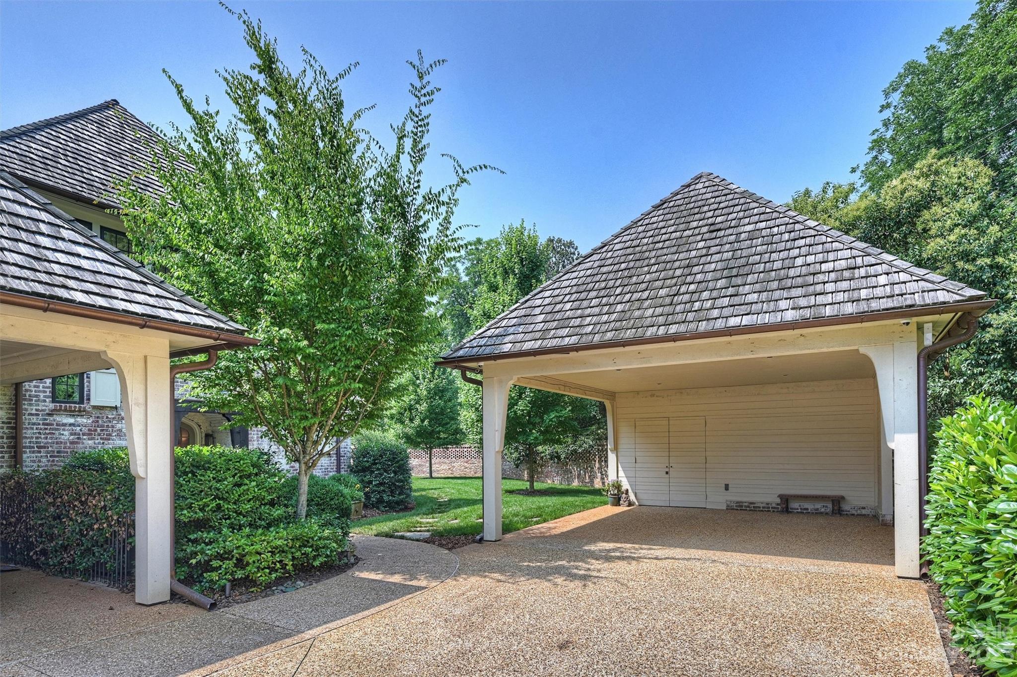 1210 Queens Road Charlotte, NC 28207 - Photo 3 of 43 Gallery Image 3