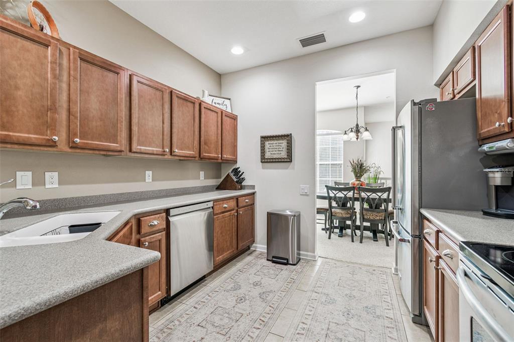 841 Lantern Way, Unit 202 Clearwater, FL 33765 - Photo 37 of 52