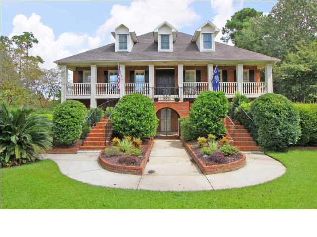 1328 Old Brickyard Road Mount Pleasant, SC 29466 - Photo 1 of 22 Primary Photo