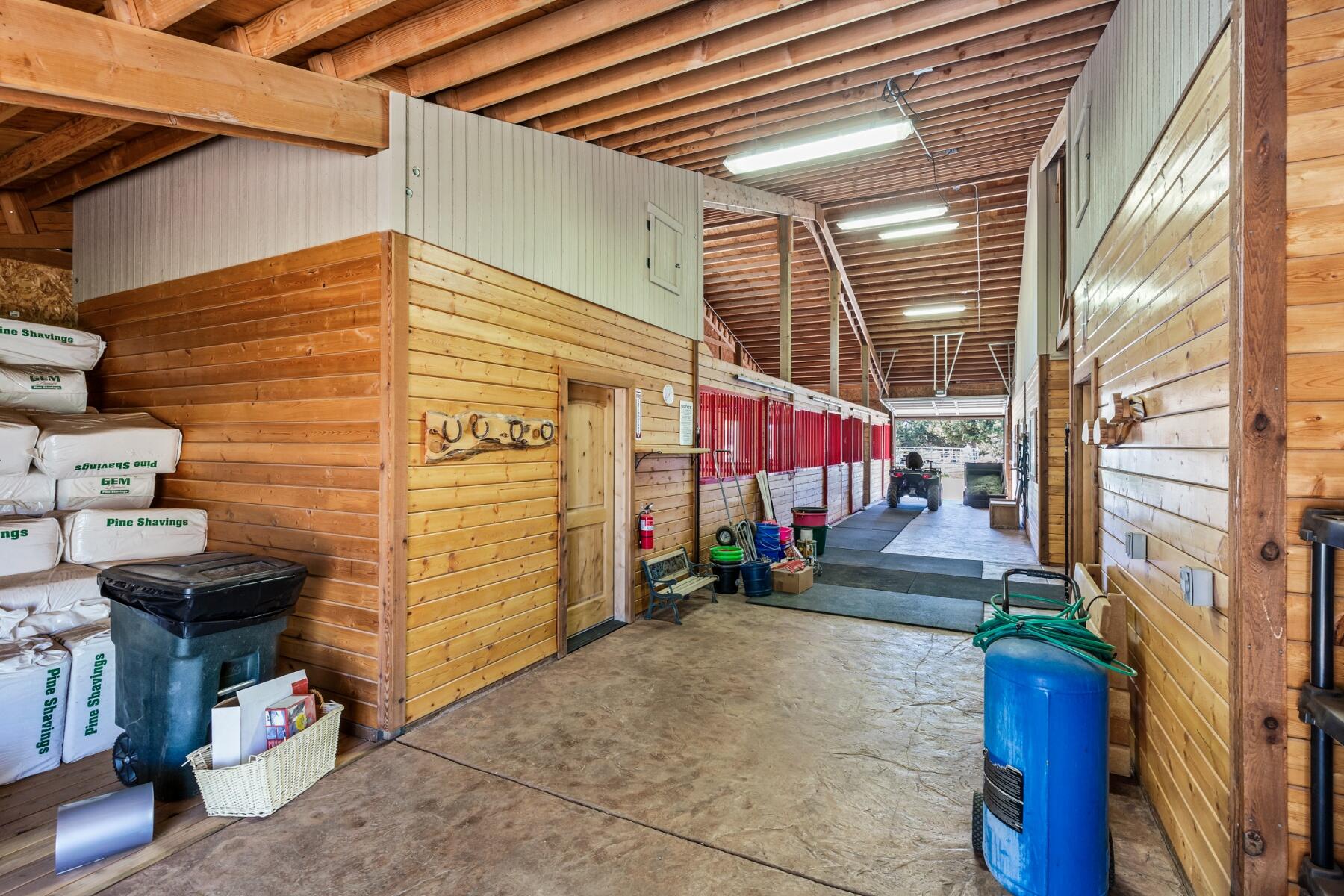 18929 Couch Market Road Bend, OR 97703 - Photo 42 of 57 batch_43