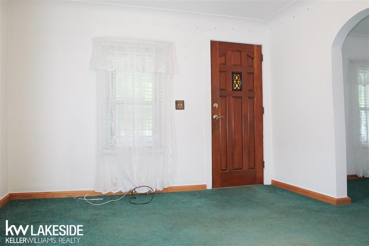 323 Woodward Avenue Rochester, MI 48307 - Photo 17 of 28 31349444-16.JPG