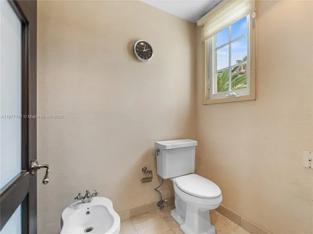 $21,000,000 | 8011 Fisher Island Drive, Unit 8011, Miami Beach, FL 33109