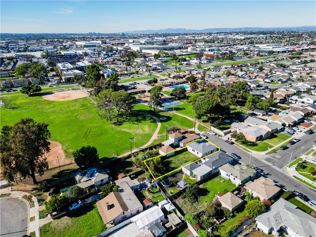 870 East 148th Street Compton, CA 90220 - Photo 18 of 34