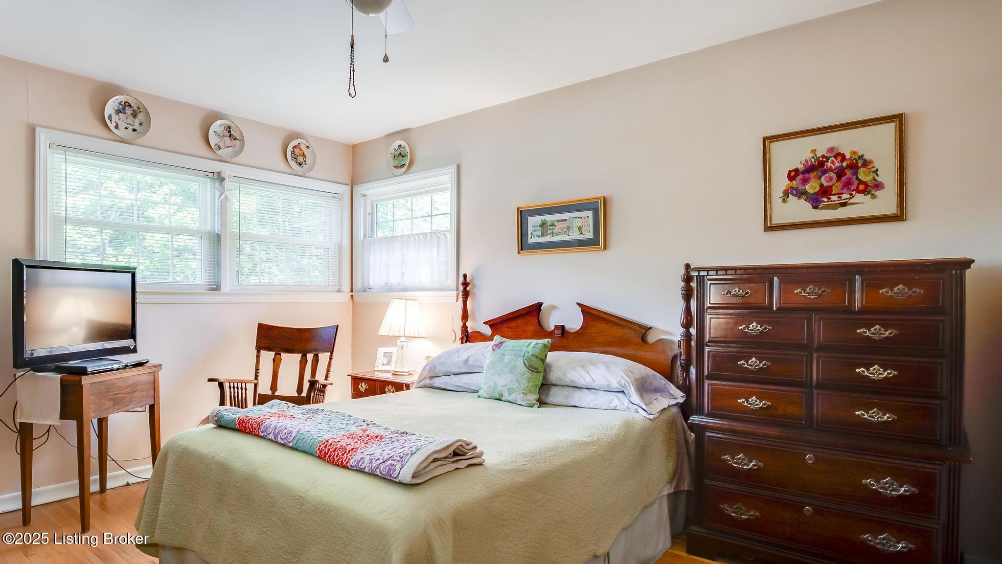 321 Bramton Road Louisville, KY 40207 - Photo 17 of 39 321_BramtonRd_40207_141