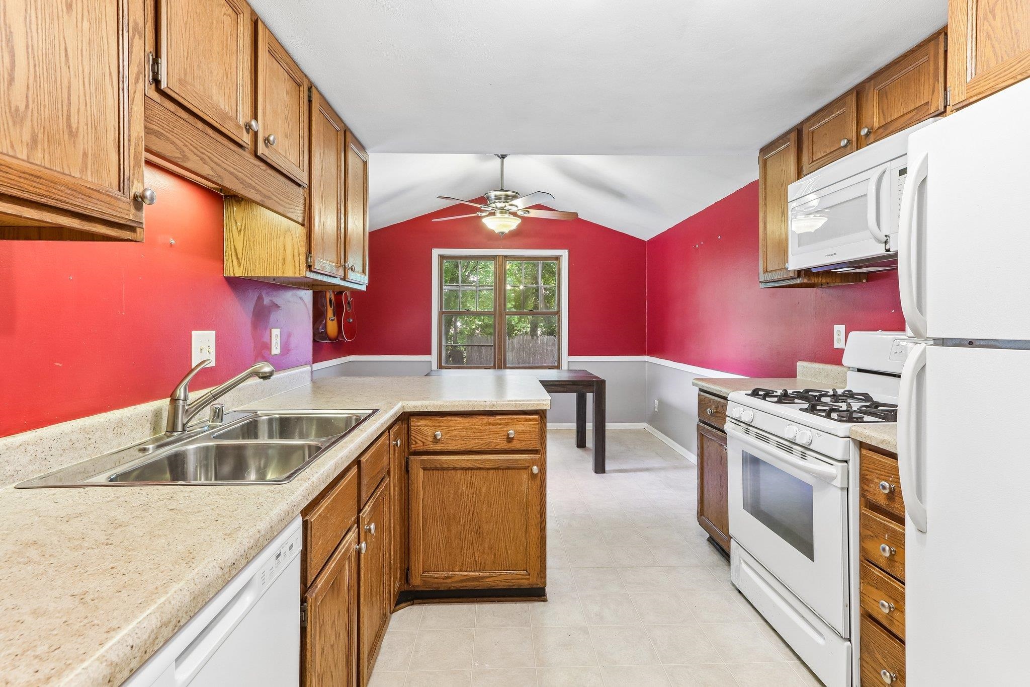 7113 South S Middleton, WI 53562 - Photo 12 of 46