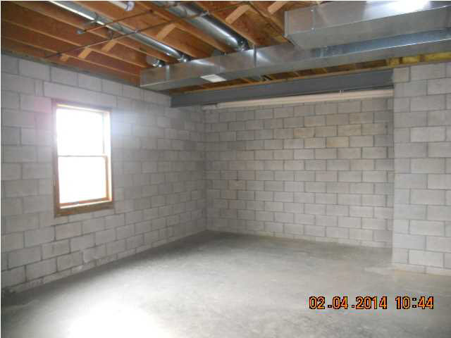 11100 Murphy Road Poseyville, IN 47633 - Photo 8 of 10 Gallery Image 8