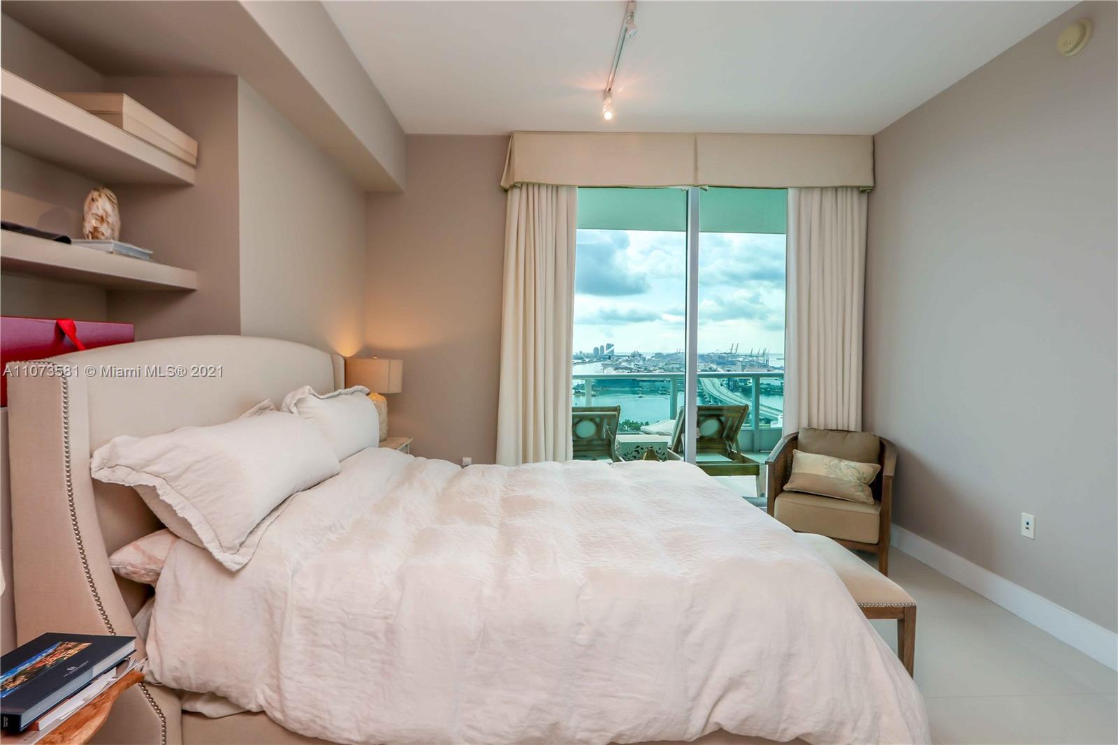 900 Biscayne Boulevard, Unit 2707 Miami, FL 33132 - Photo 13 of 41