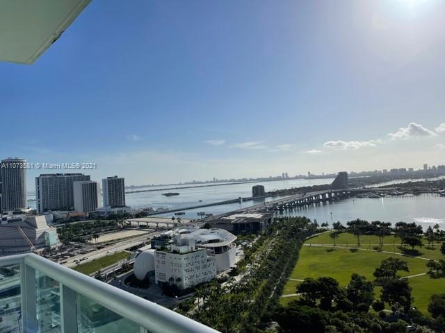 900 Biscayne Boulevard, Unit 2707 Miami, FL 33132 - Photo 19 of 41 Views 2