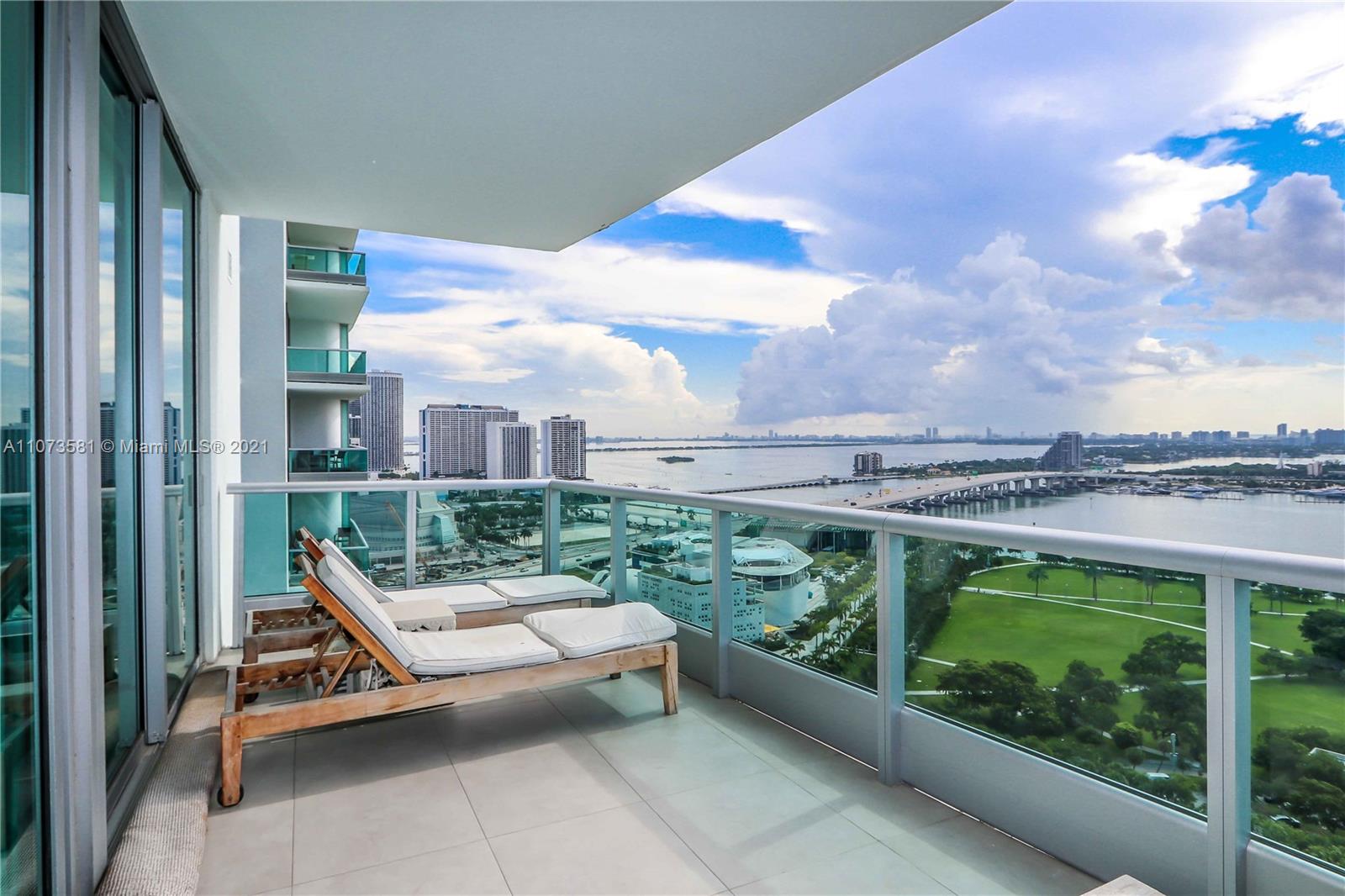 900 Biscayne Boulevard, Unit 2707 Miami, FL 33132 - Photo 3 of 41