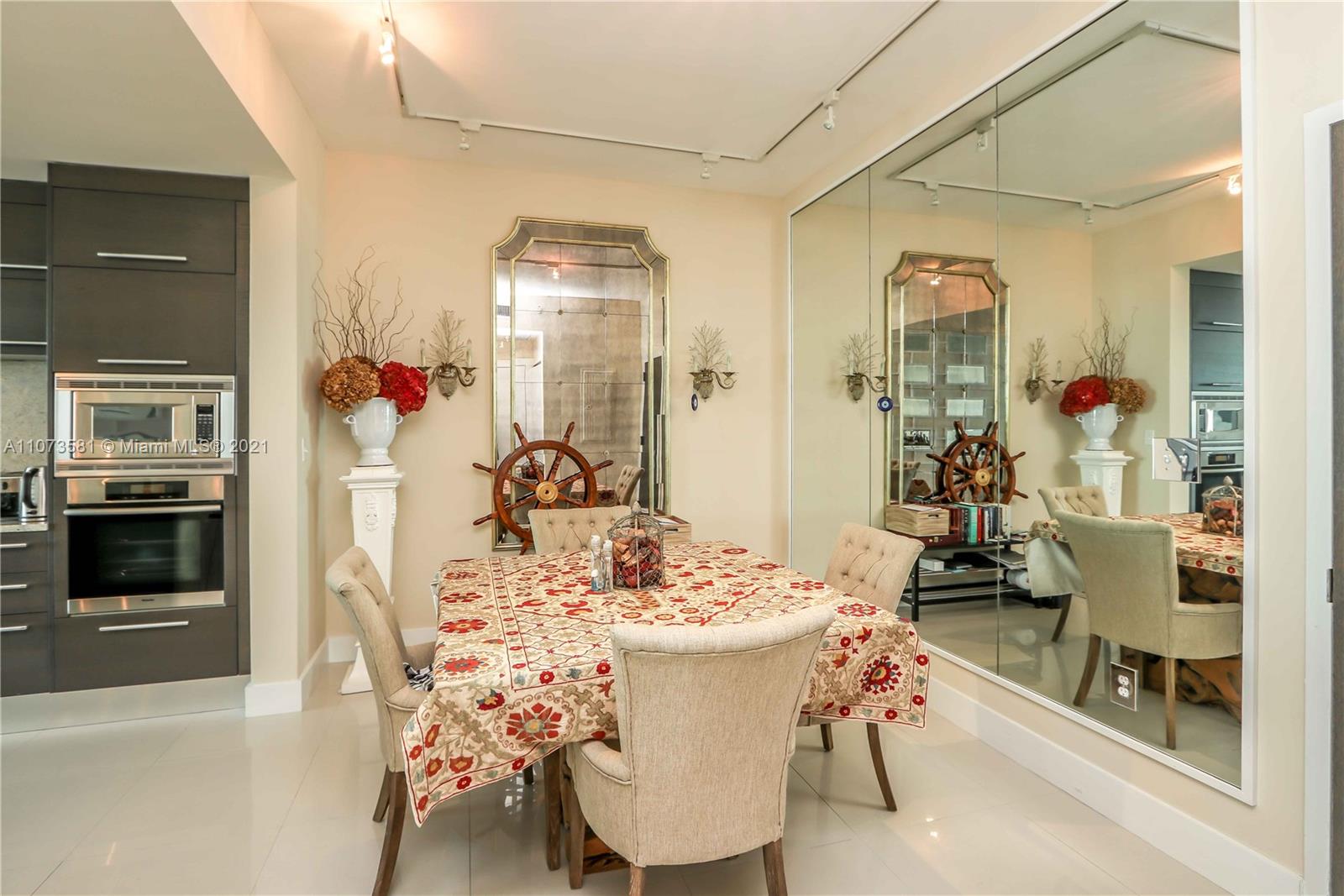 900 Biscayne Boulevard, Unit 2707 Miami, FL 33132 - Photo 9 of 41