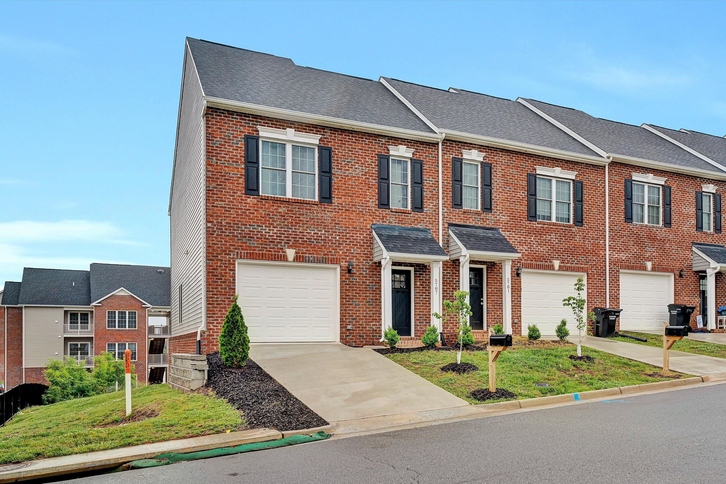 5787 Huntridge Road Roanoke, VA 24019 - Photo 2 of 28 02-SGP-01551