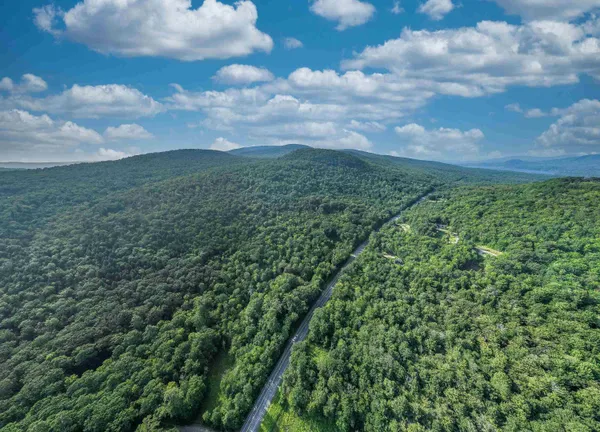 $675,000 | 613 Mayhew Turnpike, Unit 227024 & 227023, Plymouth, NH 03264