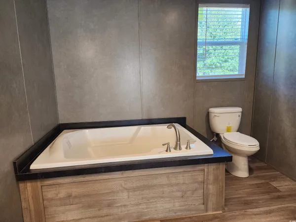 $215,000 | 2004 Warren's Loop, Marion, SC 29571