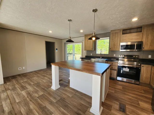 $215,000 | 2004 Warren's Loop, Marion, SC 29571