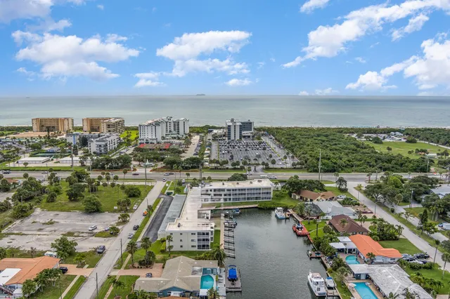 $2,250 | 1595 North Atlantic Avenue, Unit 310, Cocoa Beach, FL 32931