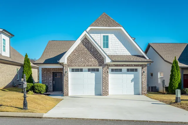 $2,700 | 8197 Double Eagle Court, Ooltewah, TN 37363