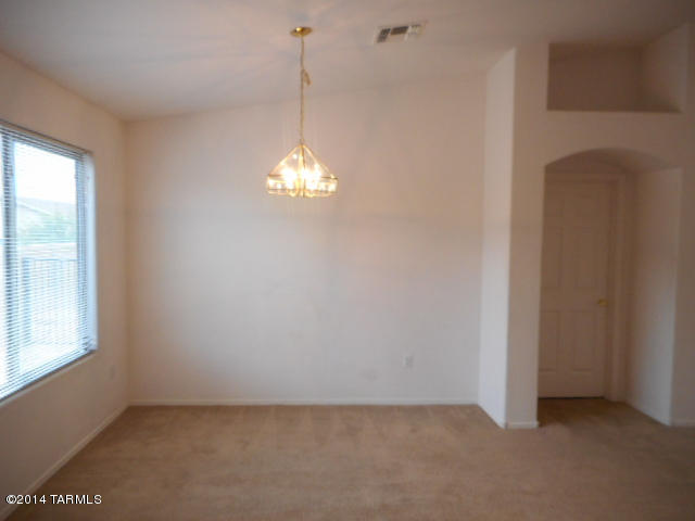 8404 West Benidorm Loop Tucson, AZ 85757 - Photo 14 of 33