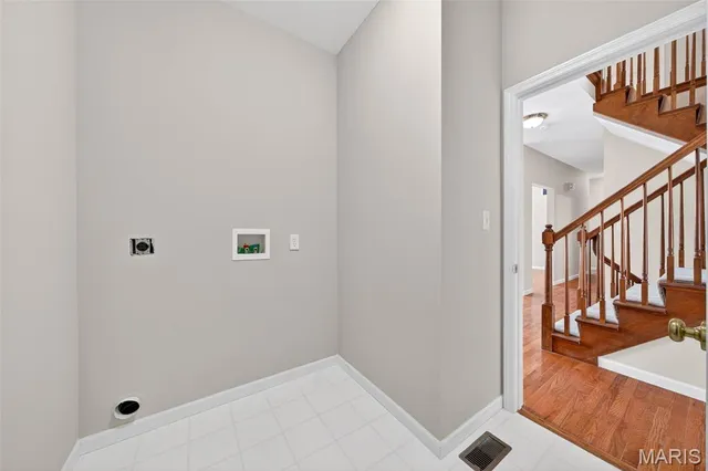 $550,000 | 93 Arapahoe Basin Court, O'Fallon, MO 63368