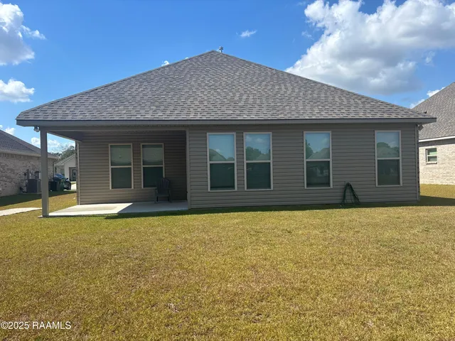 $2,000 | 102 Jubilation Street, Youngsville, LA 70592
