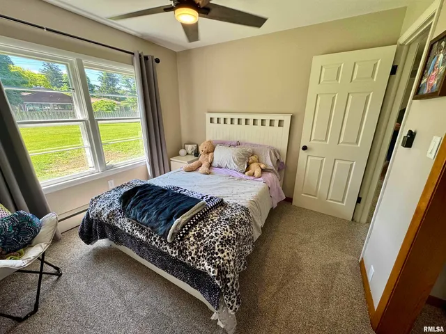 $167,500 | 715 Lawndale Drive, Macomb, IL 61455