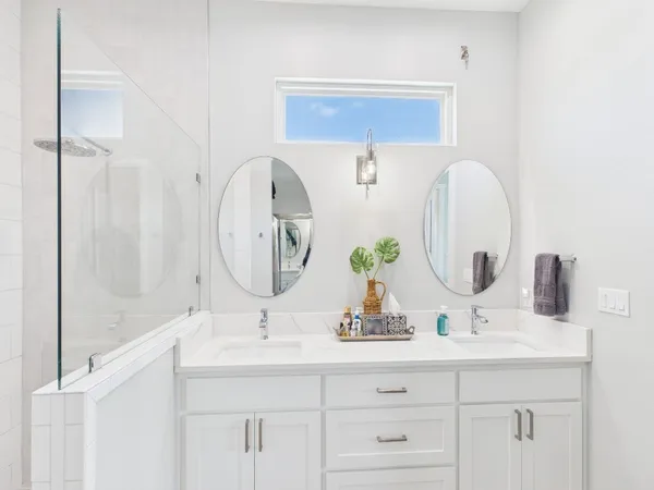 $850,000 | 117 Ball Street, Rockport, TX 78382