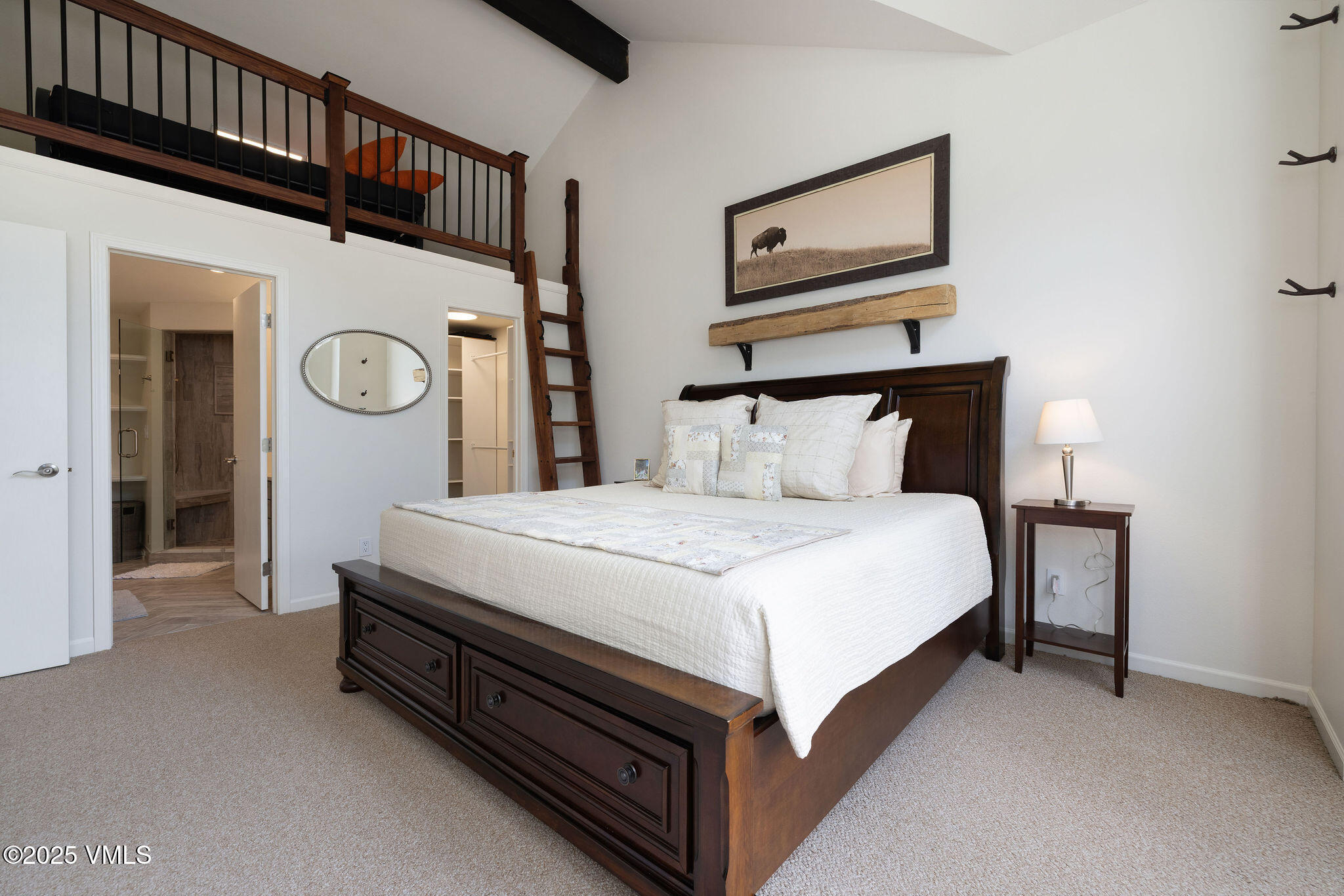 4515 Big Horn Road, Unit H Vail, CO 81657 - Photo 15 of 28 2505_4515_bighorn_rd_h_interior_bed01_b