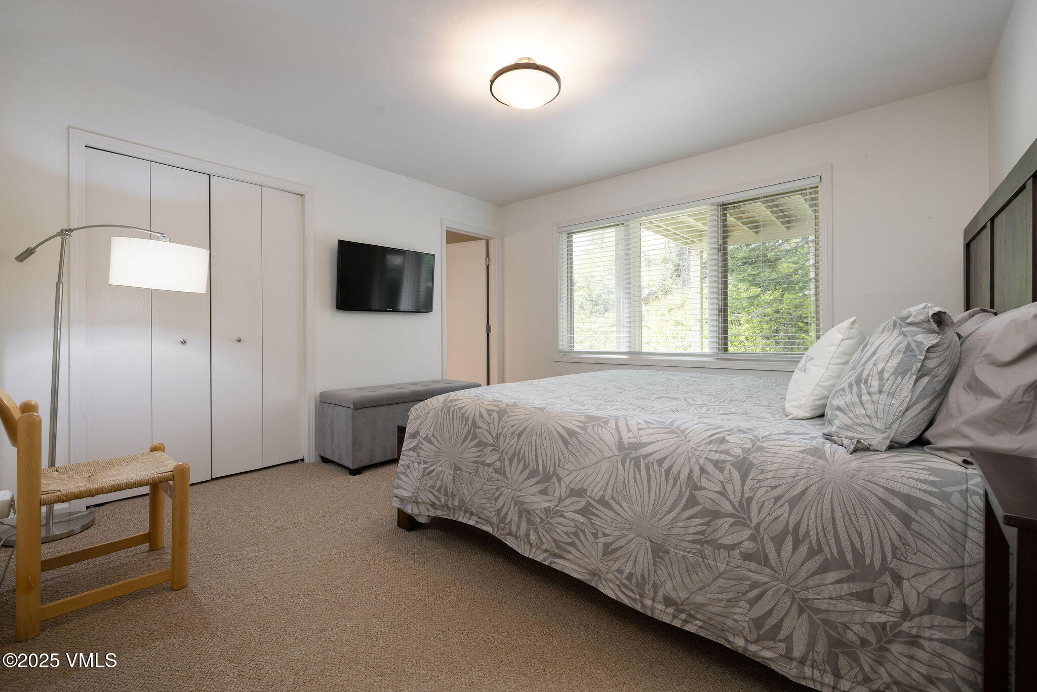 4515 Big Horn Road, Unit H Vail, CO 81657 - Photo 21 of 28 2505_4515_bighorn_rd_h_interior_bed02