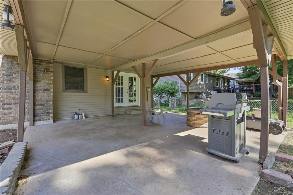 16512 Spring Valley Road Belton, MO 64012 - Photo 27 of 31