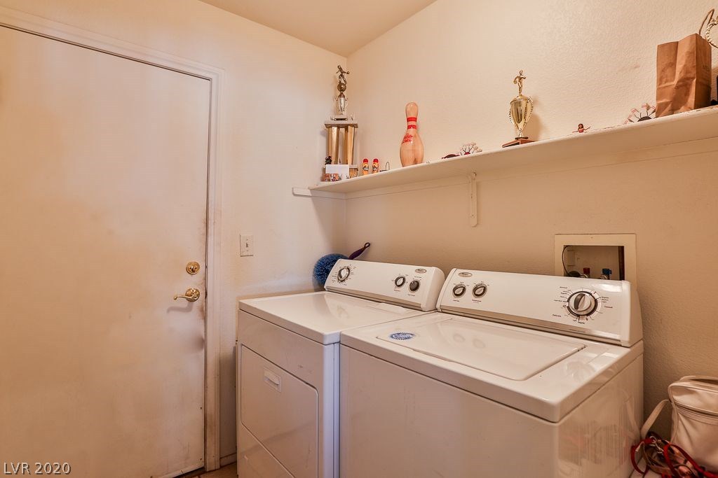 1062 Pennyfeather Road Henderson, NV 89015 - Photo 24 of 36 Gallery Image 24