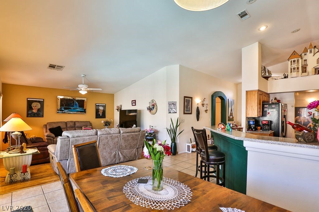 1062 Pennyfeather Road Henderson, NV 89015 - Photo 10 of 36 Gallery Image 10