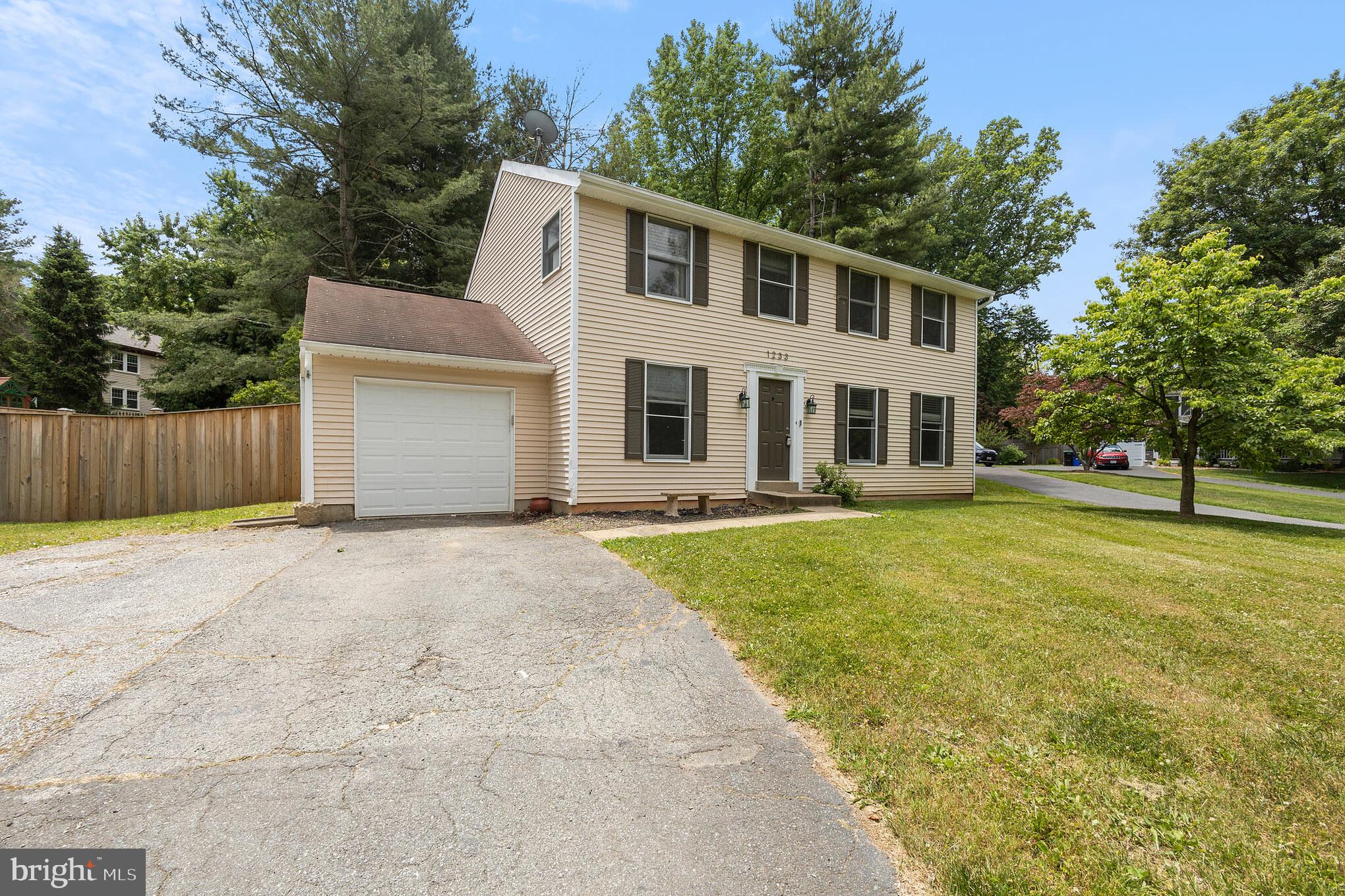 1233 Windmill Lane Silver Spring, MD 20905 - Photo 2 of 34