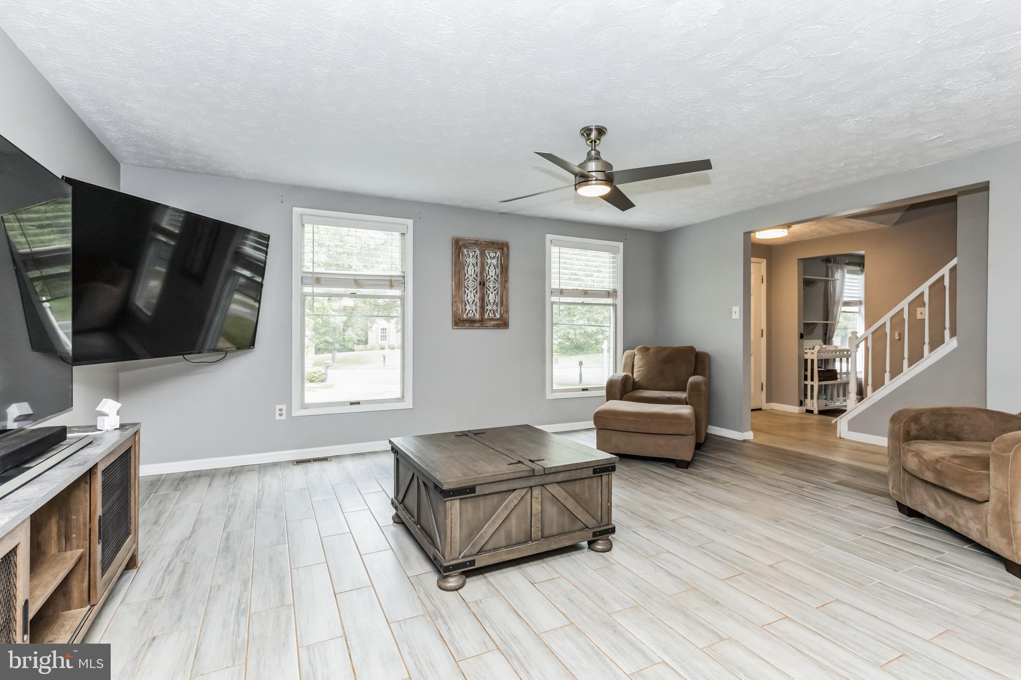 1233 Windmill Lane Silver Spring, MD 20905 - Photo 3 of 34