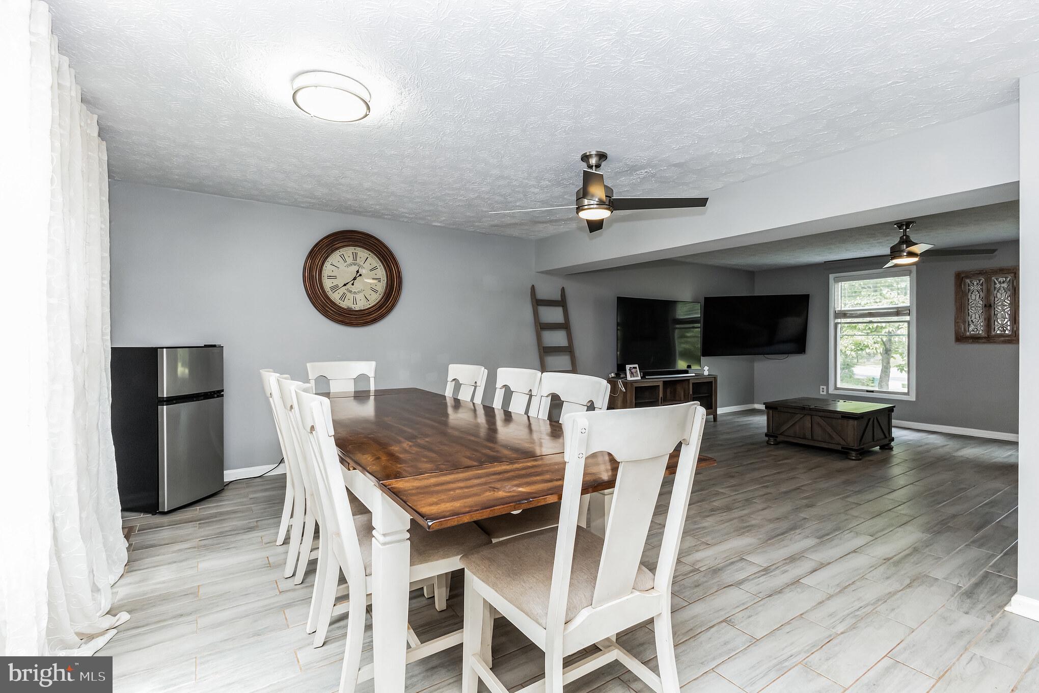 1233 Windmill Lane Silver Spring, MD 20905 - Photo 4 of 34