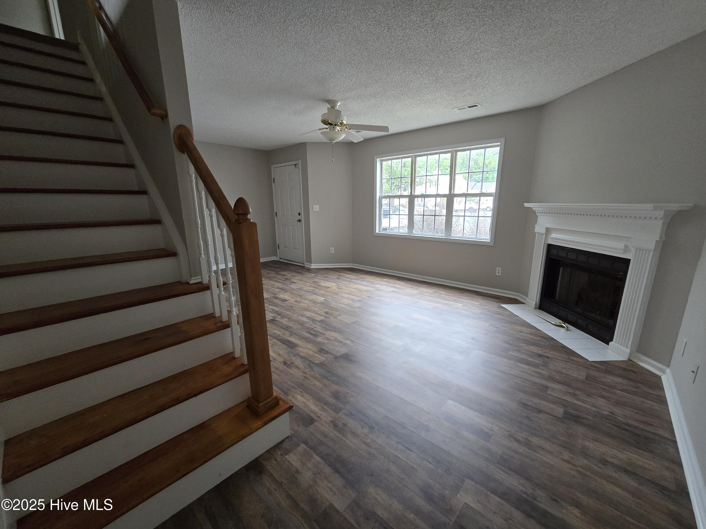 1015 Spring Forest Road, Unit F5 Greenville, NC 27834 - Photo 3 of 15 1000004443