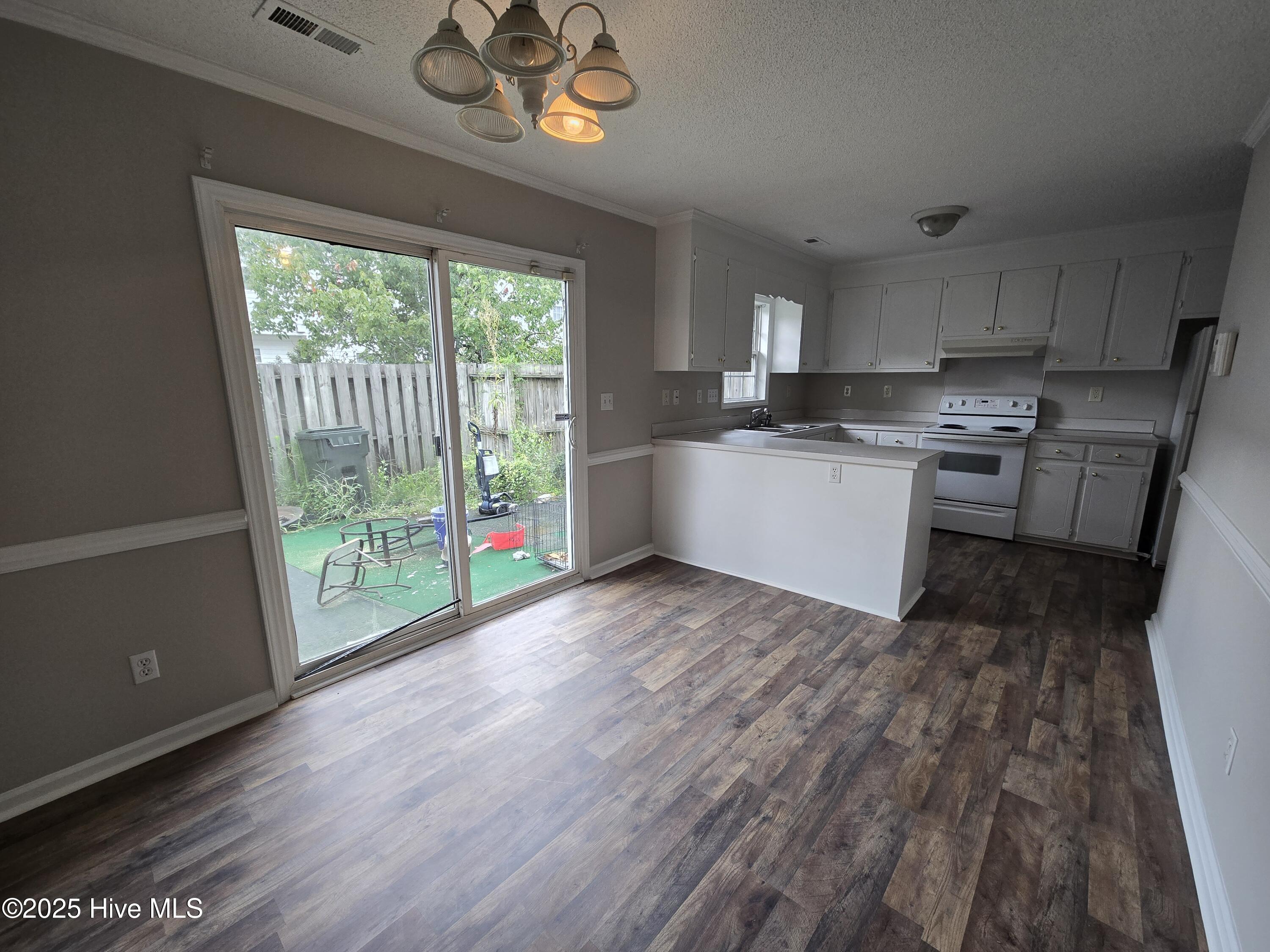 1015 Spring Forest Road, Unit F5 Greenville, NC 27834 - Photo 5 of 15 1000004440