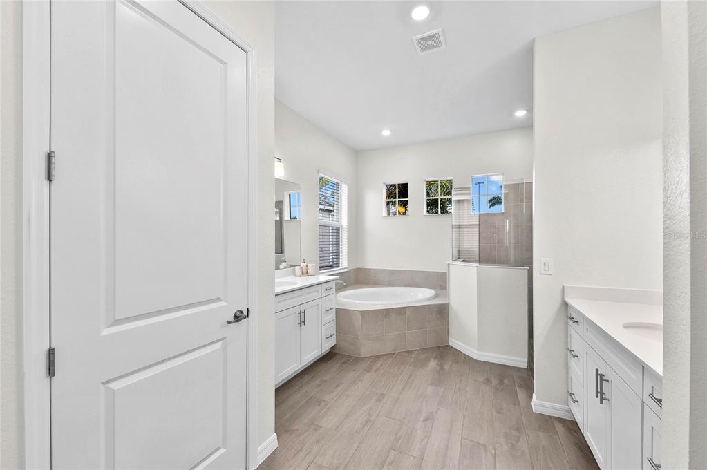 17341 Sandpearl Road Venice, FL 34293 - Photo 32 of 95