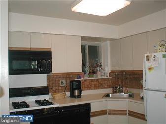 9236 Old Newtown Road Philadelphia, PA 19115 - Photo 3 of 6 Gallery Image 3