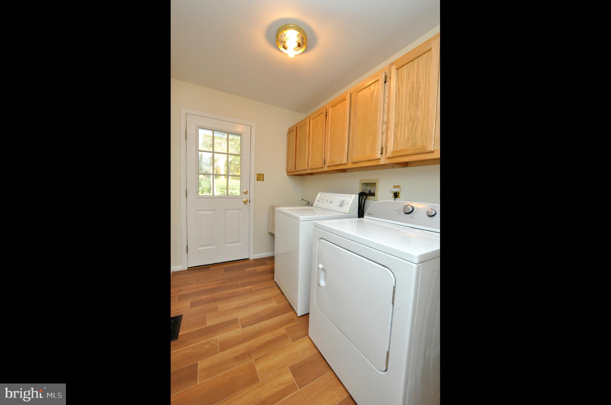 850 McKendimen Road Shamong, NJ 08088 - Photo 17 of 32 Laundry/Mud Room