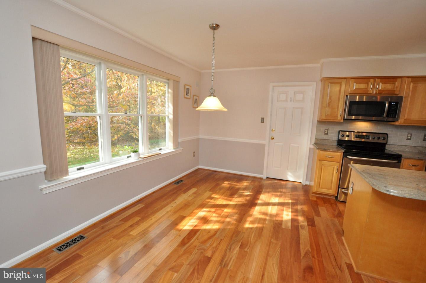 850 McKendimen Road Shamong, NJ 08088 - Photo 9 of 32 Dining Area in Kitchen