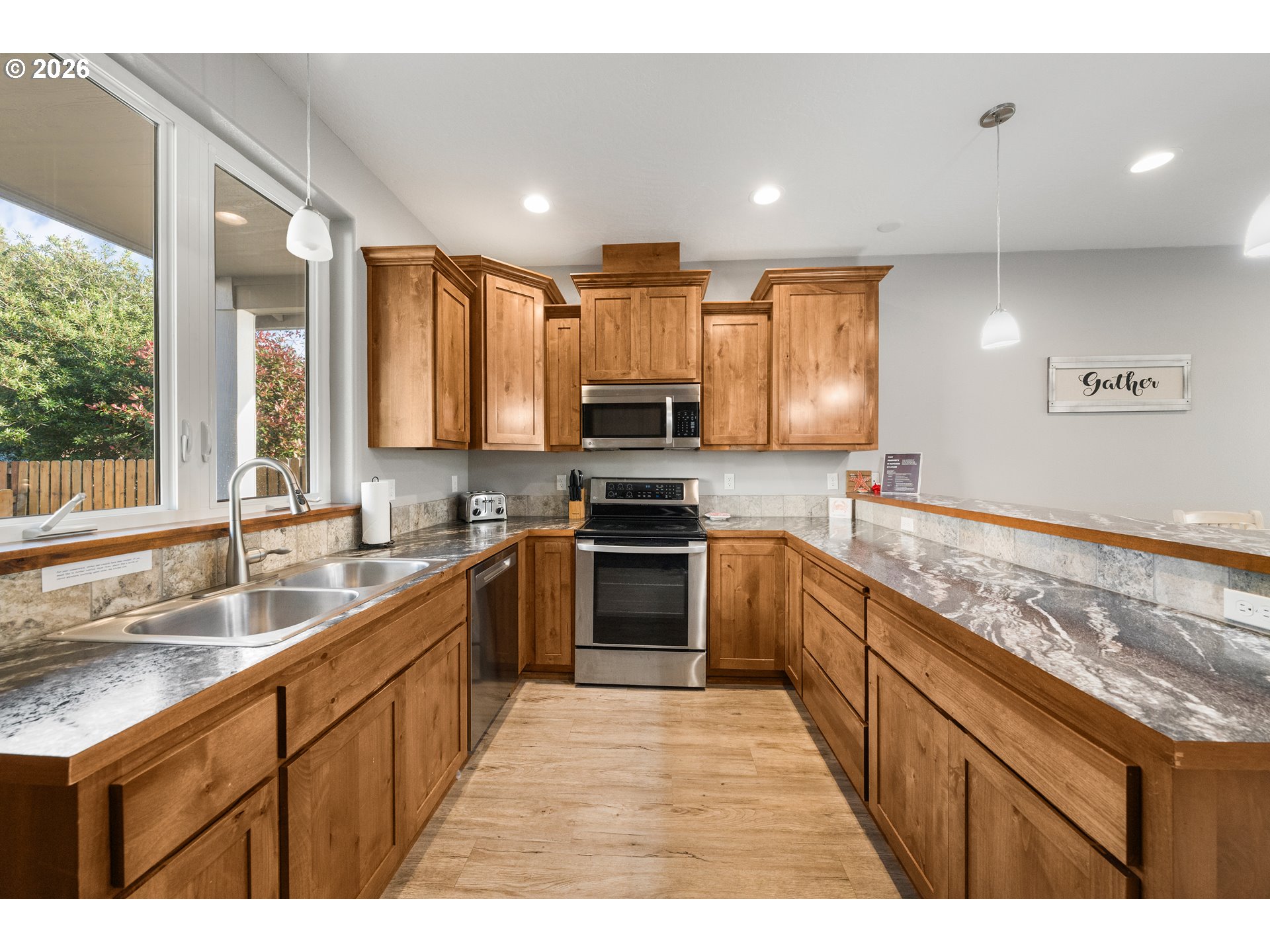 64776 Wygant Road Coos Bay, OR 97420 - Photo 13 of 48