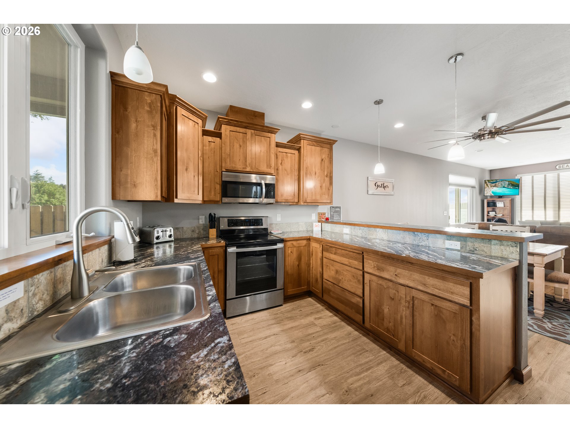 64776 Wygant Road Coos Bay, OR 97420 - Photo 14 of 48